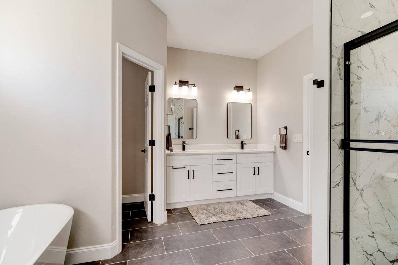 37 WOODLYN LANE, Palm Coast, FL 32164 Master Bath