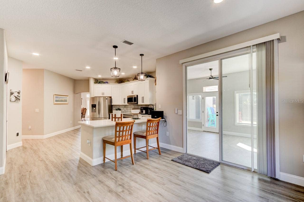 37 WOODLYN LANE, Palm Coast, FL 32164 37 WOODLYN LANE, Palm Coast, FL 32164