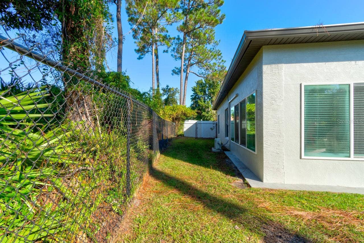 37 WOODLYN LANE, Palm Coast, FL 32164 37 WOODLYN LANE, Palm Coast, FL 32164
