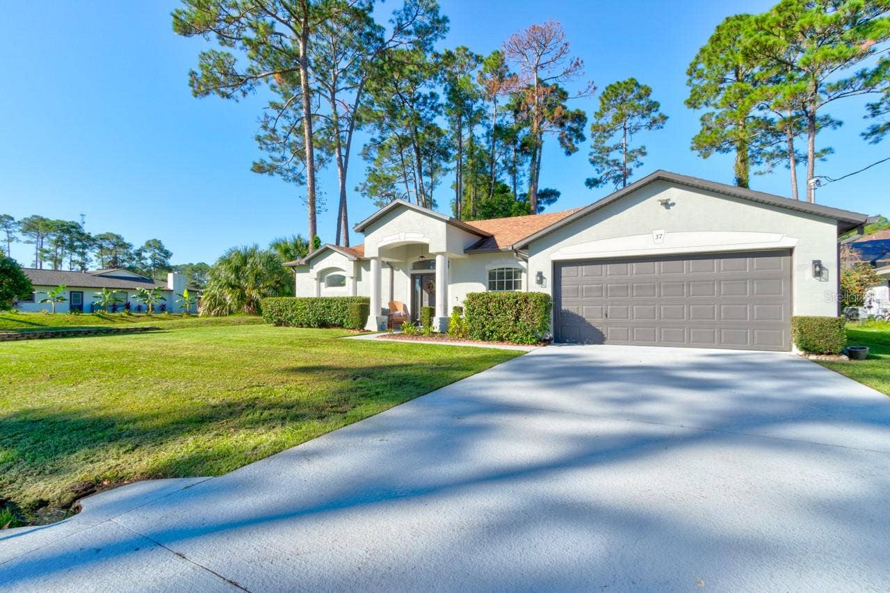 37 WOODLYN LANE, Palm Coast, FL 32164 37 WOODLYN LANE, Palm Coast, FL 32164