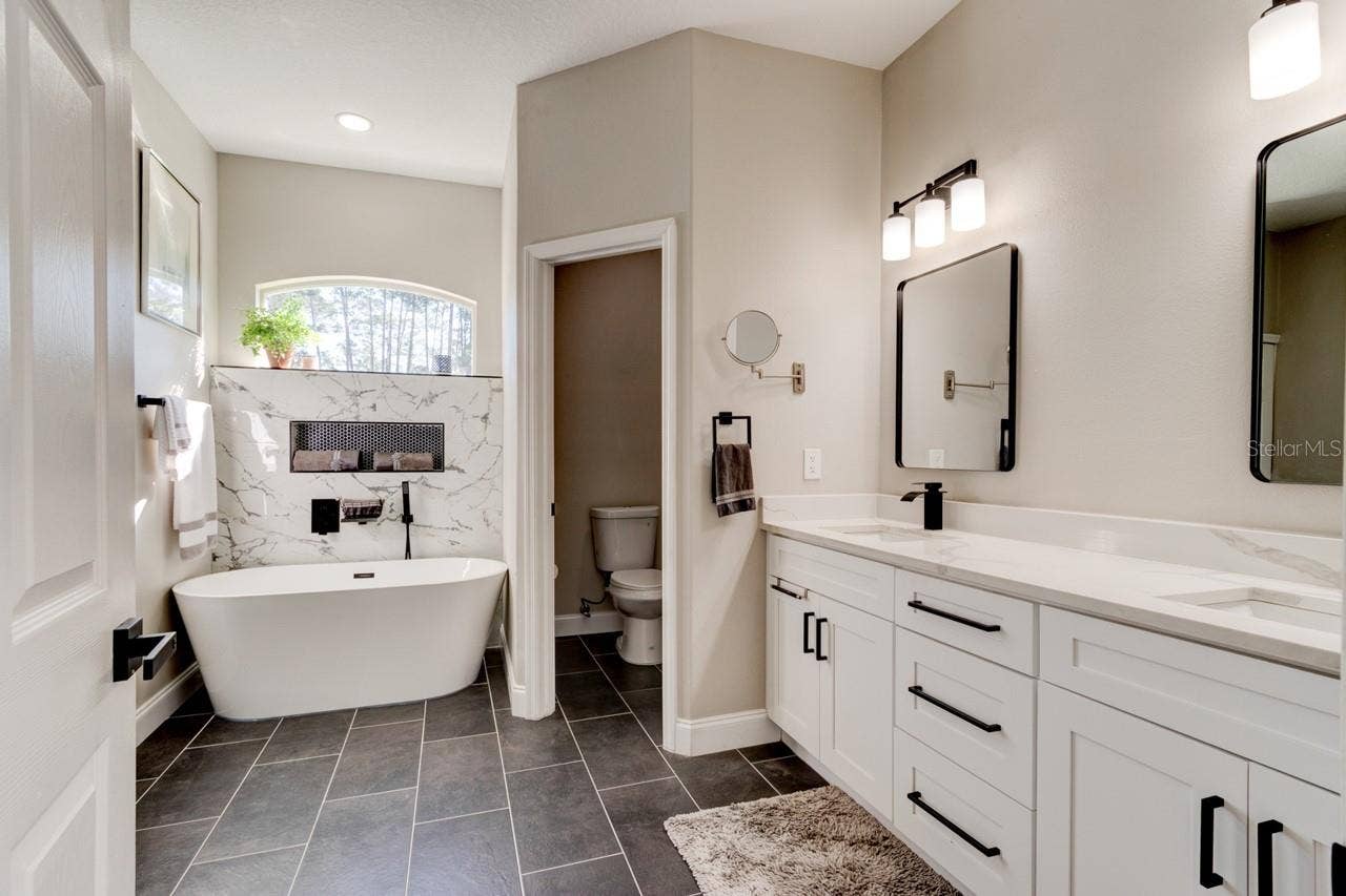 37 WOODLYN LANE, Palm Coast, FL 32164 Master Bath