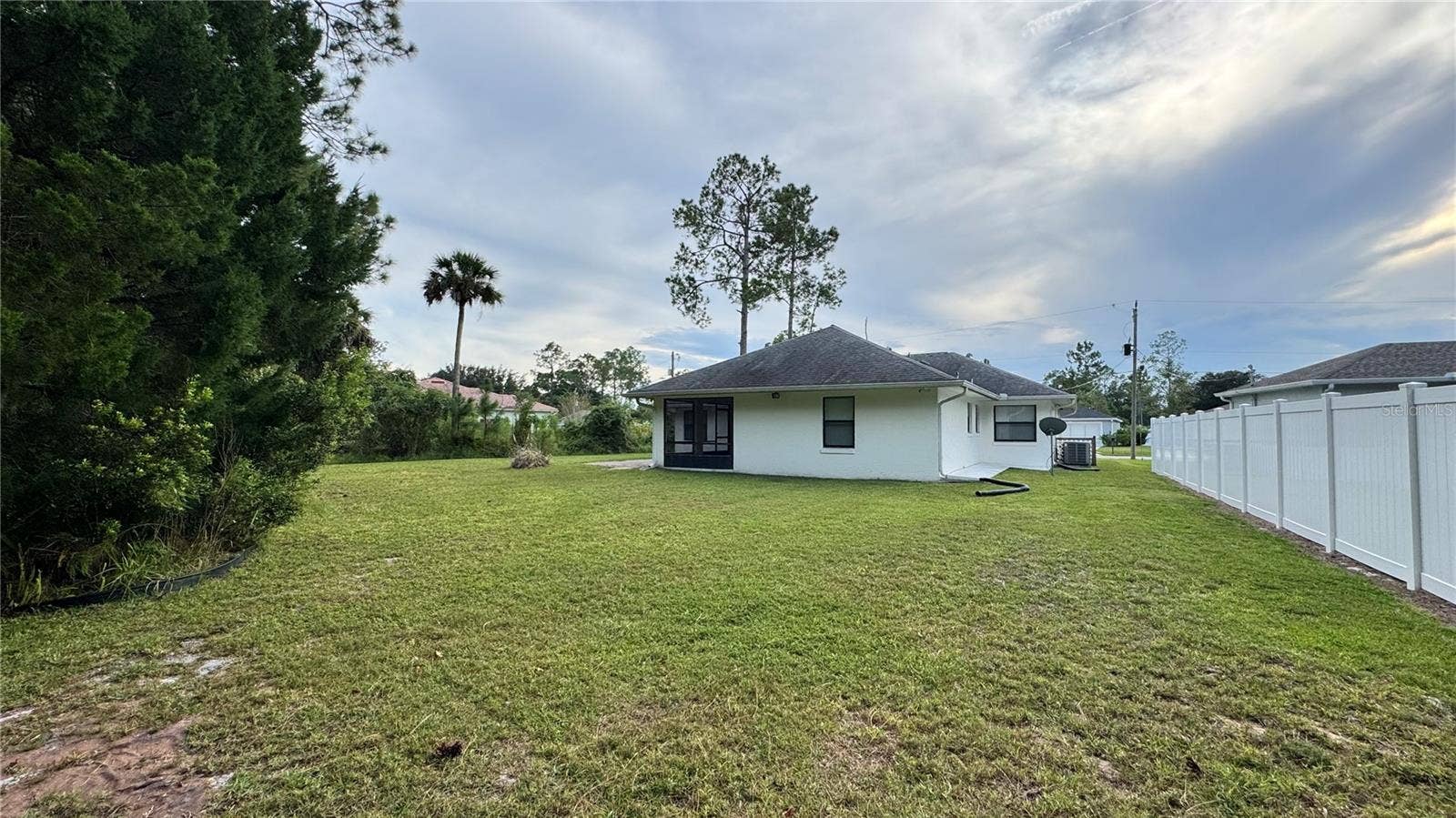 29 WHITE DEER LANE, Palm Coast, FL 32164