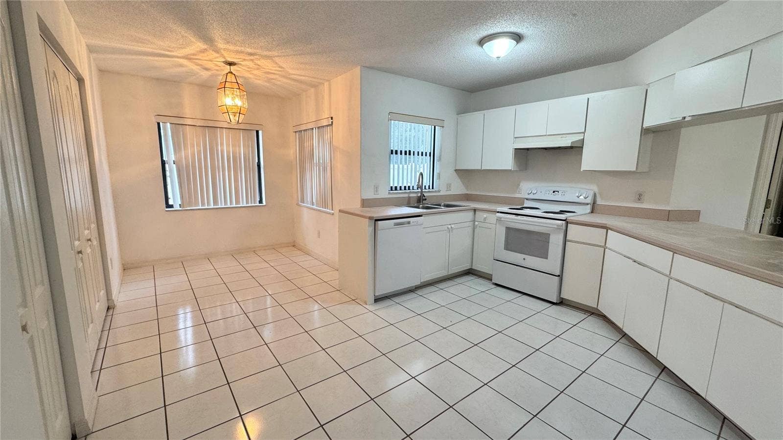 29 WHITE DEER LANE, Palm Coast, FL 32164