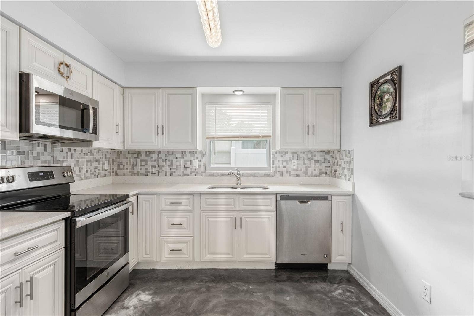 13 BELLEAIRE DRIVE, Palm Coast, FL 32137 13 BELLEAIRE DRIVE, Palm Coast, FL 32137