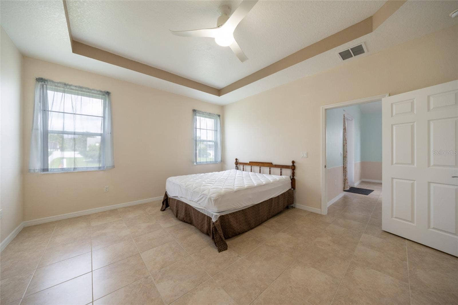 Large Primary suite with large walk-in closet
