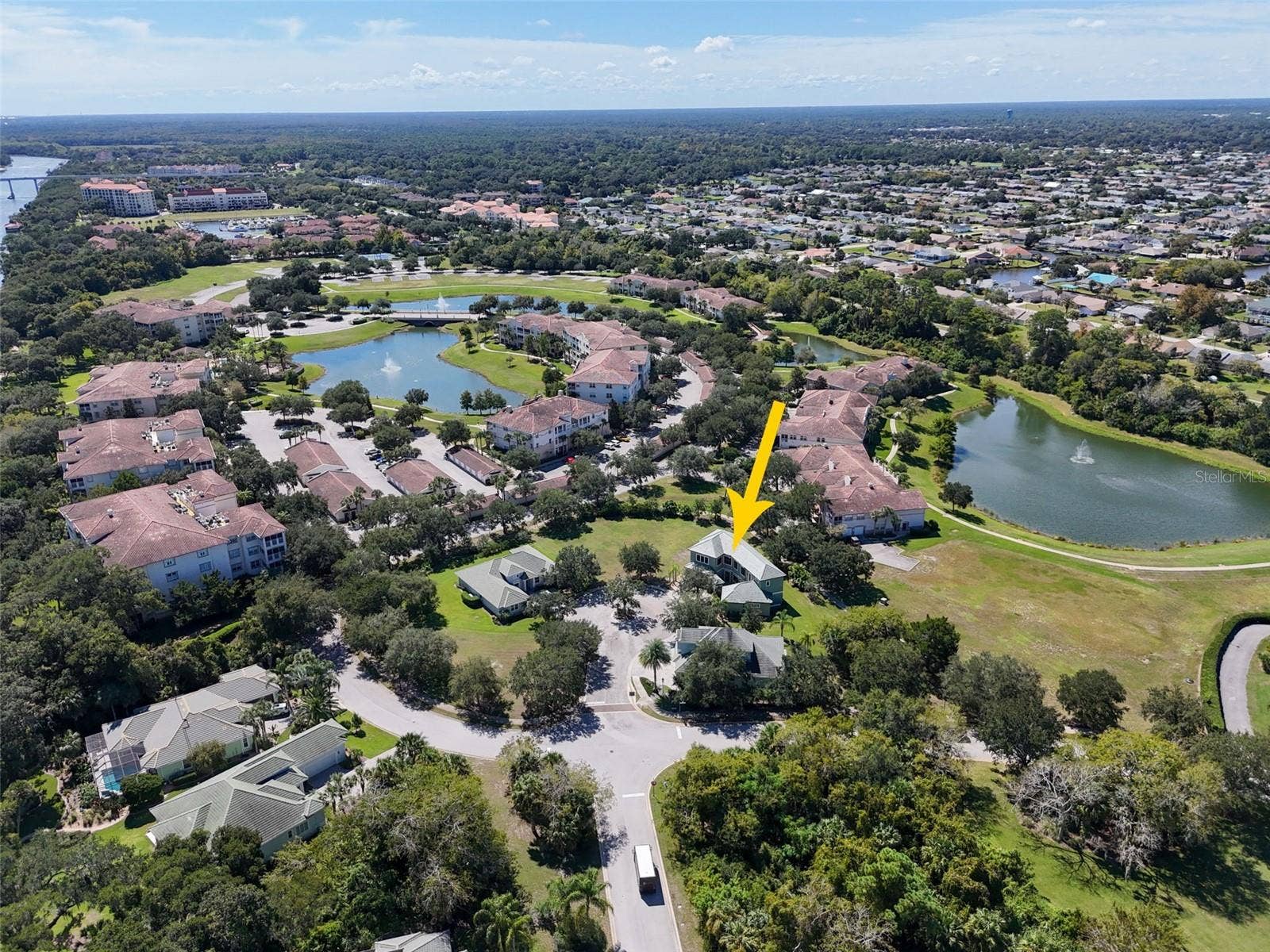4 OAKVIEW COURT, Palm Coast, FL 32137