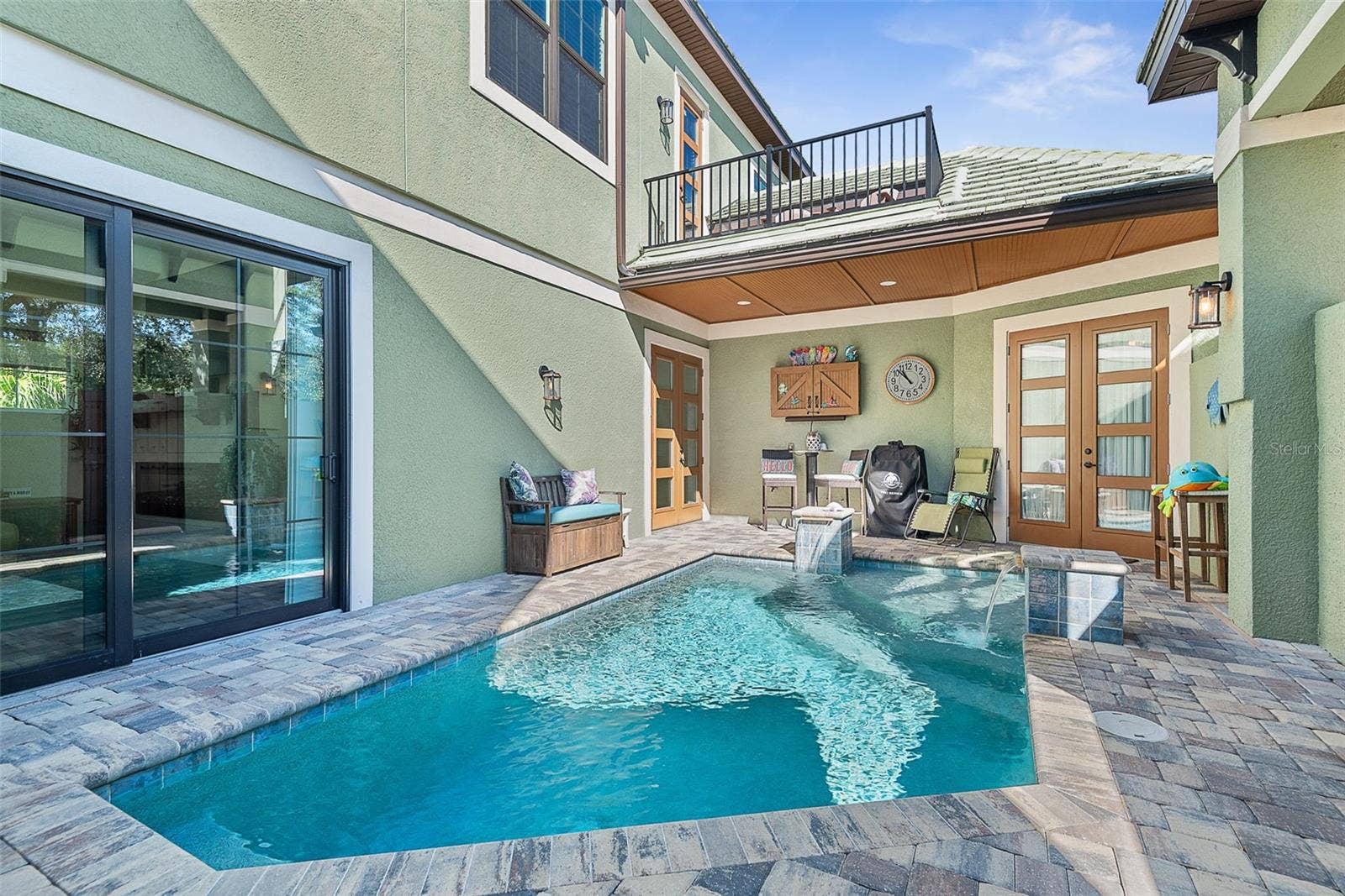 4 OAKVIEW COURT, Palm Coast, FL 32137