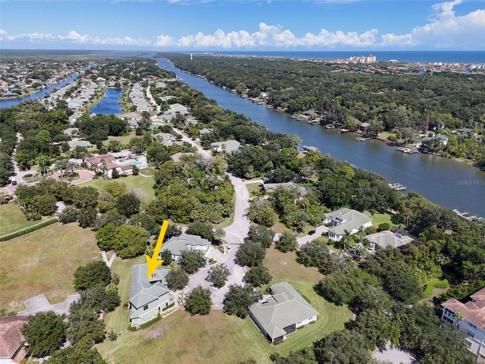 4 OAKVIEW COURT, Palm Coast, FL 32137