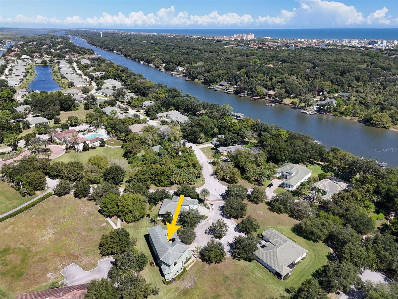 4 OAKVIEW COURT, Palm Coast, FL 32137