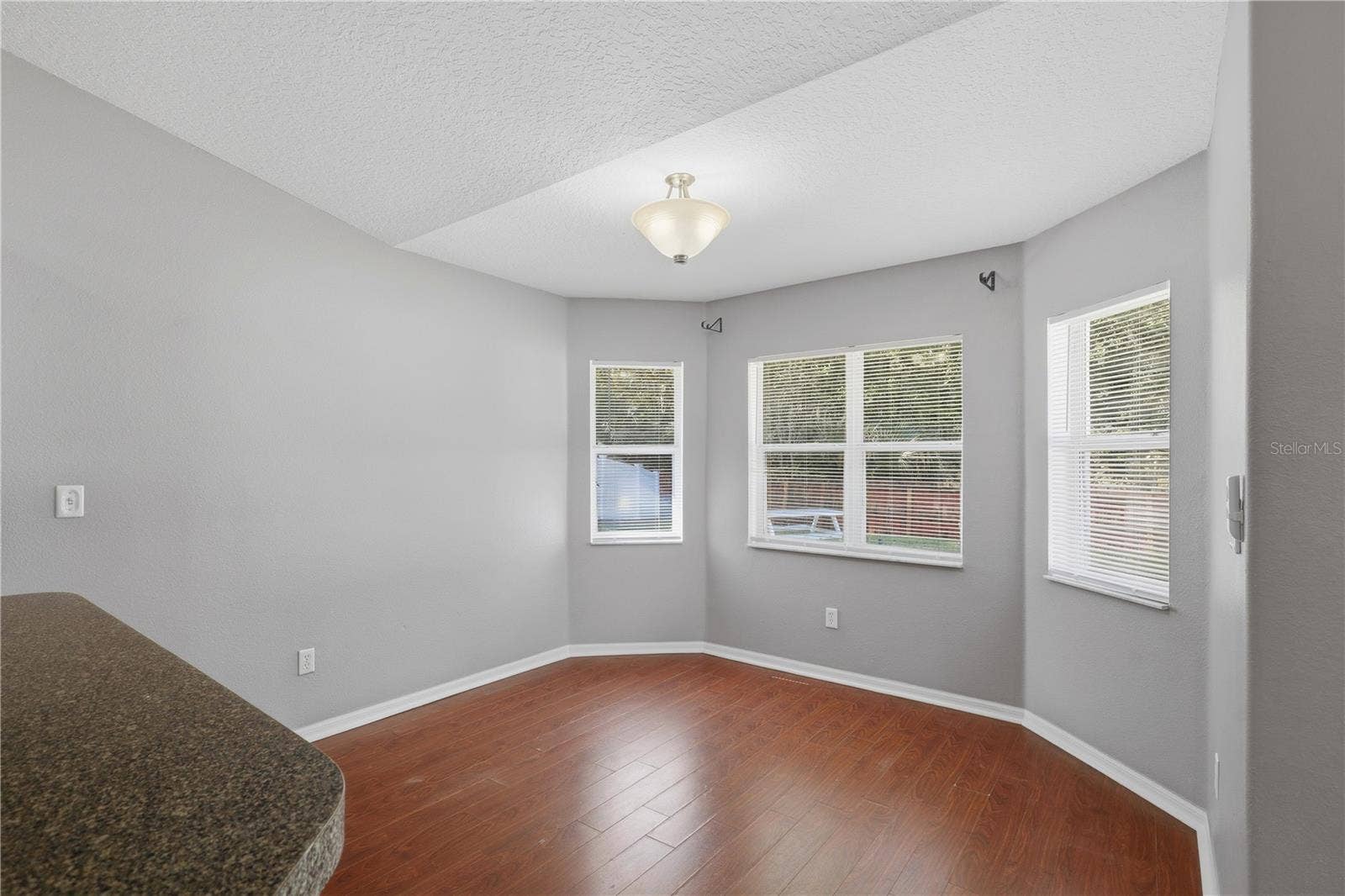 90 ZEPHYR LILY TRAIL, Palm Coast, FL 32164 90 ZEPHYR LILY TRAIL, Palm Coast, FL 32164