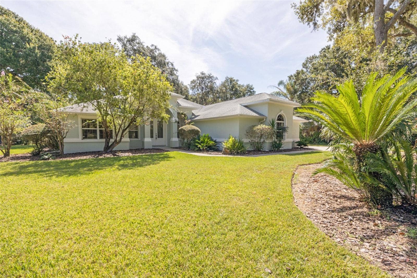3755 CARRICK DRIVE, Ormond Beach, FL 32174 Front yard