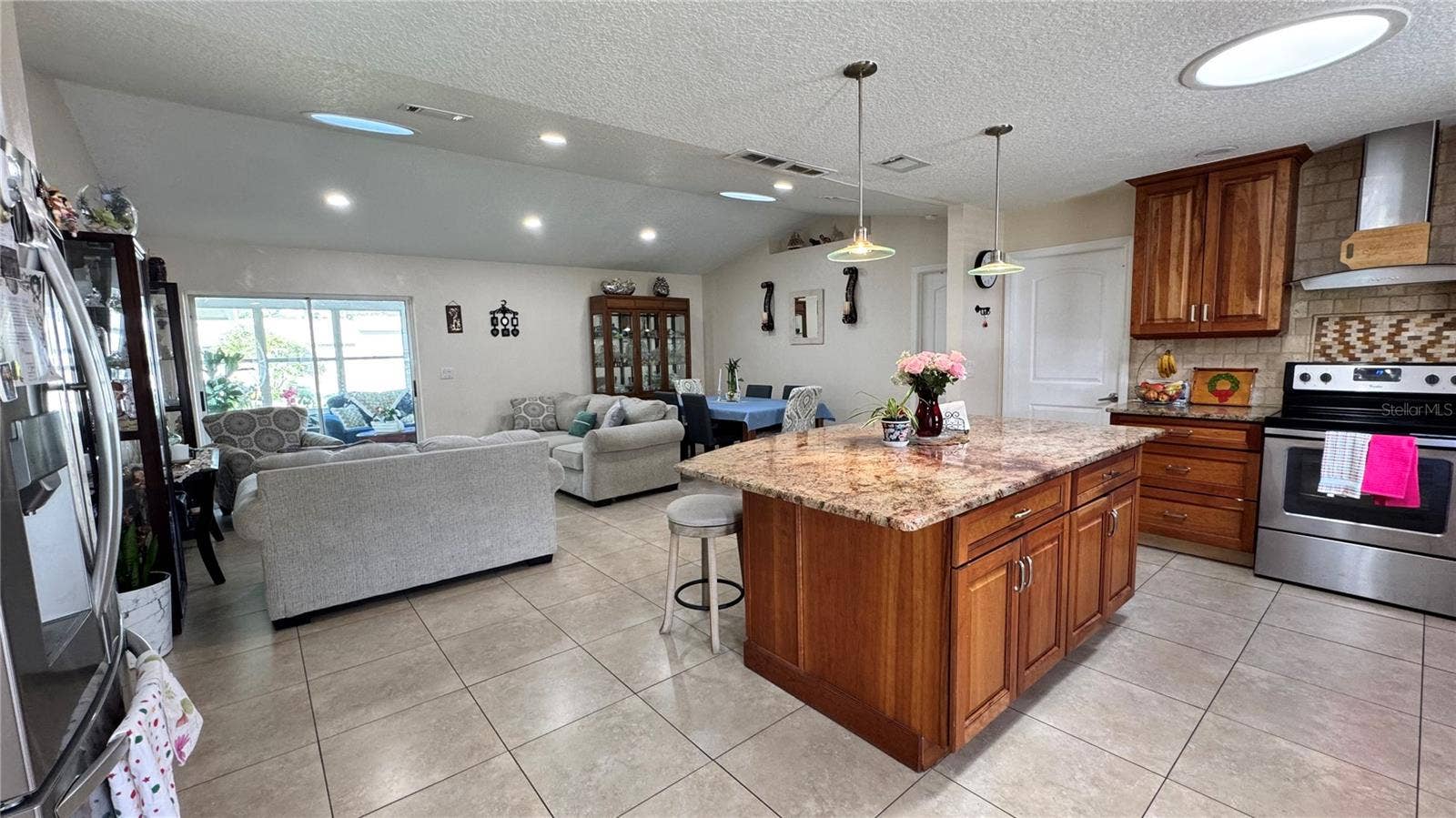 8 WHIPPOORWILL DRIVE, Palm Coast, FL 32164 8 WHIPPOORWILL DRIVE, Palm Coast, FL 32164