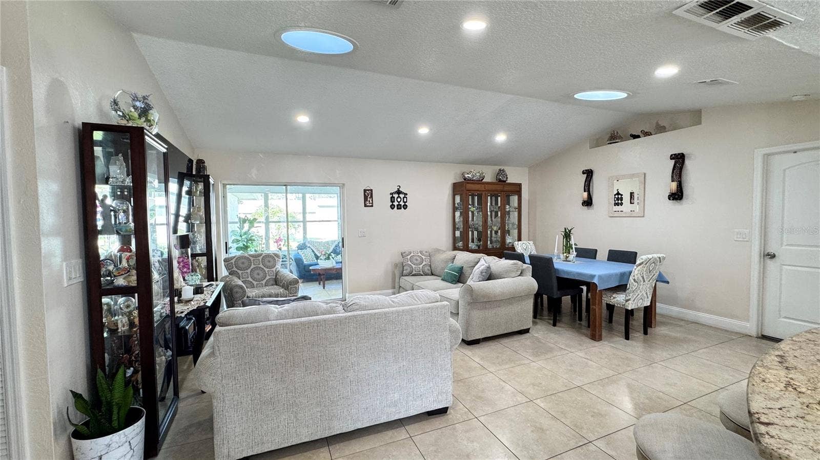 8 WHIPPOORWILL DRIVE, Palm Coast, FL 32164 8 WHIPPOORWILL DRIVE, Palm Coast, FL 32164