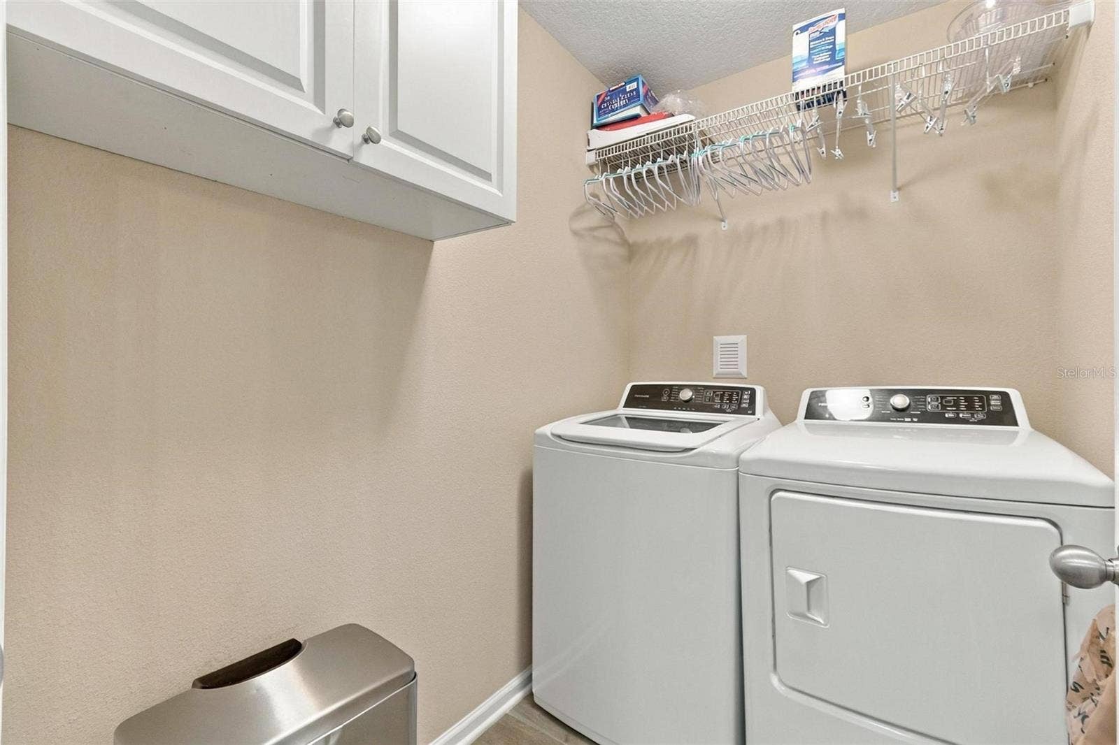 8 COUNTRY CLUB HARBOR CIRCLE, Palm Coast, FL 32137 Laundry room