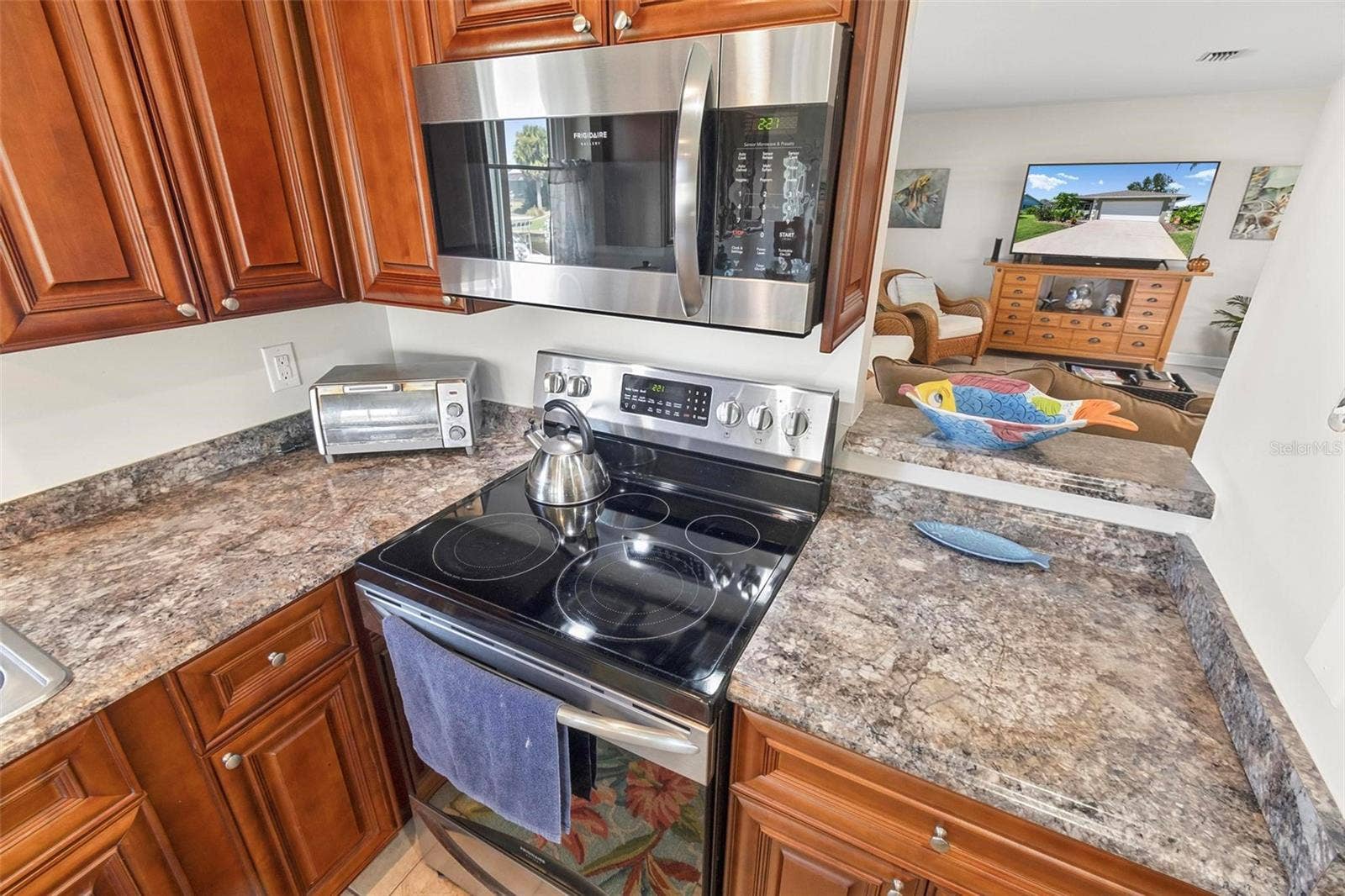 8 FLEMING COURT, Palm Coast, FL 32137 8 FLEMING COURT, Palm Coast, FL 32137