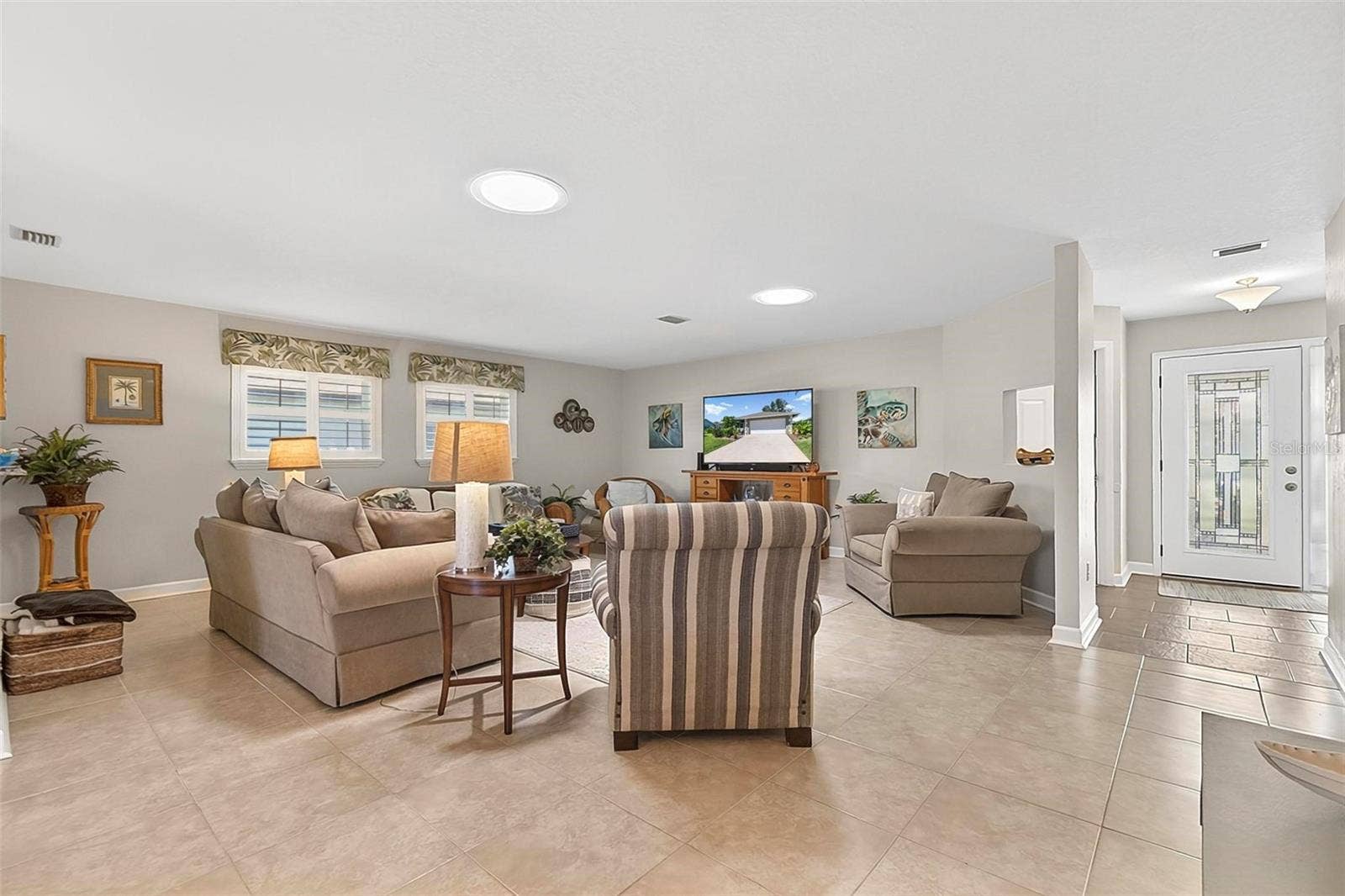 8 FLEMING COURT, Palm Coast, FL 32137 8 FLEMING COURT, Palm Coast, FL 32137
