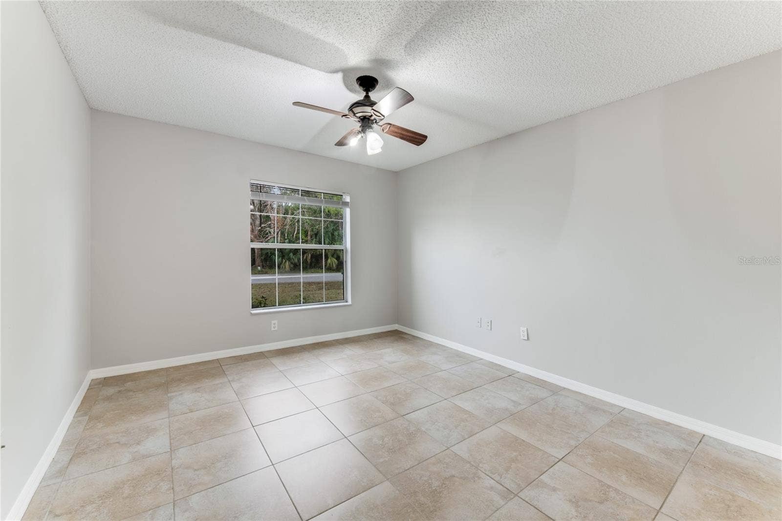 209 PARKVIEW DRIVE, Palm Coast, FL 32164