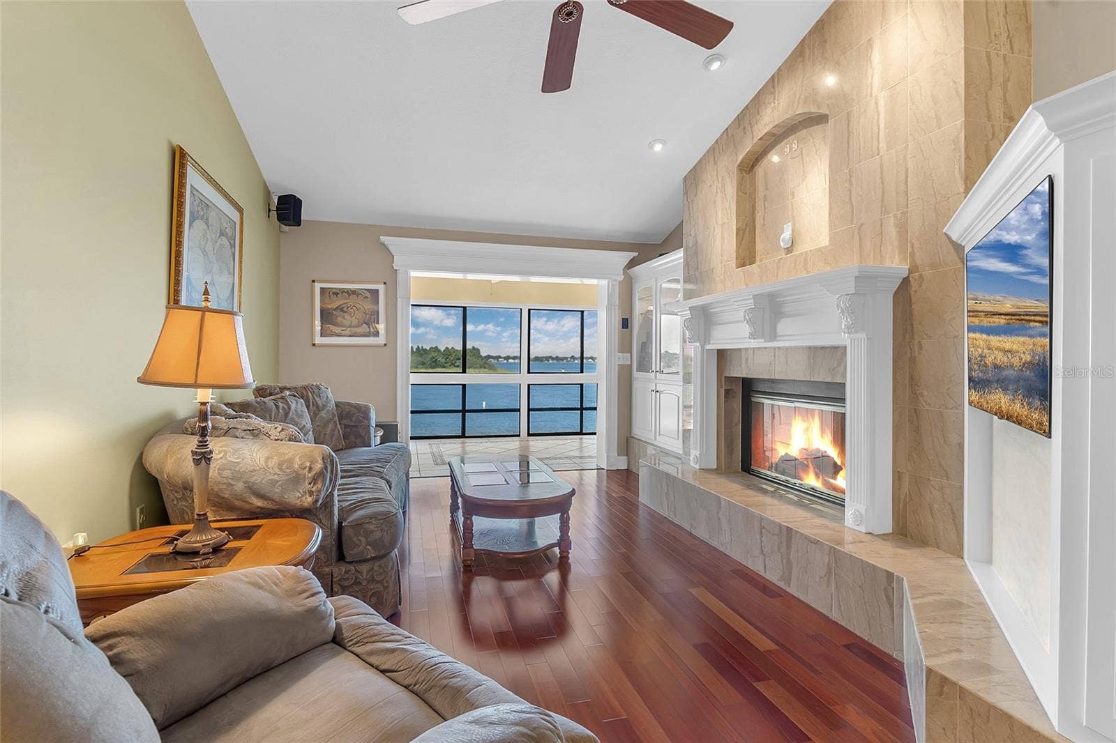 4113 FAIRVIEW VISTA POINT, #311, Orlando, FL 32804 Living Room with Views of Lake