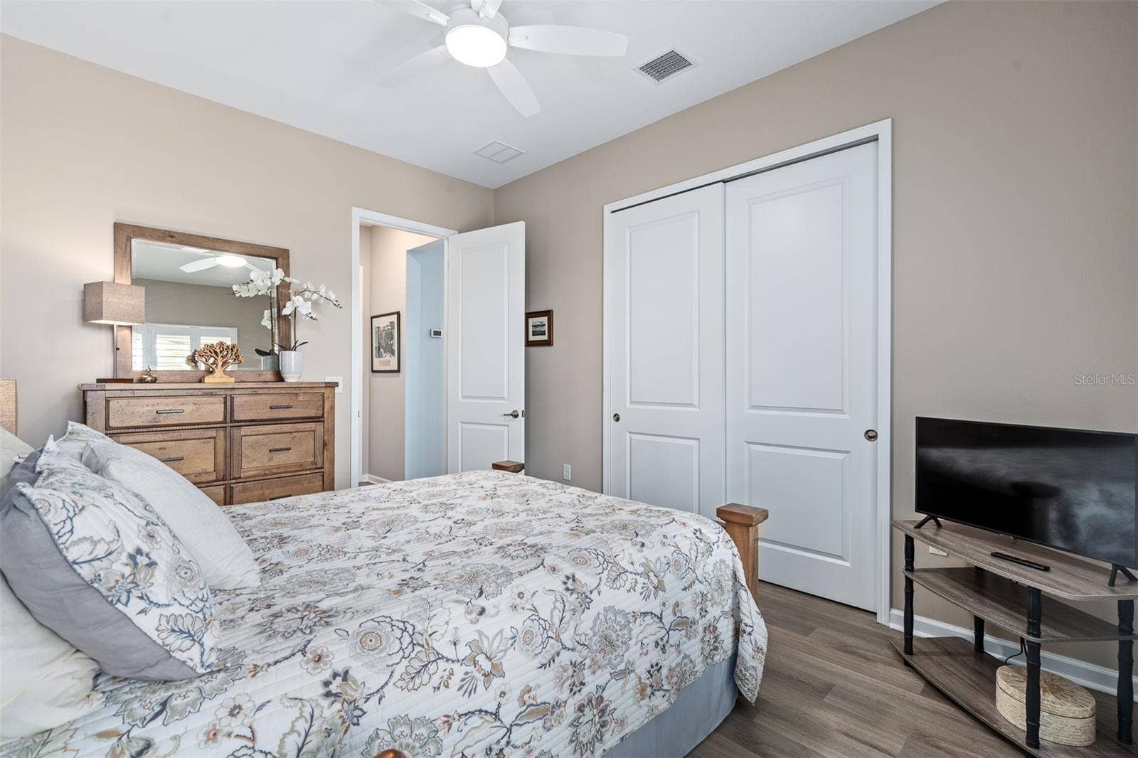 1301 BANGOR DRIVE, Ormond Beach, FL 32174 1301 BANGOR DRIVE, Ormond Beach, FL 32174