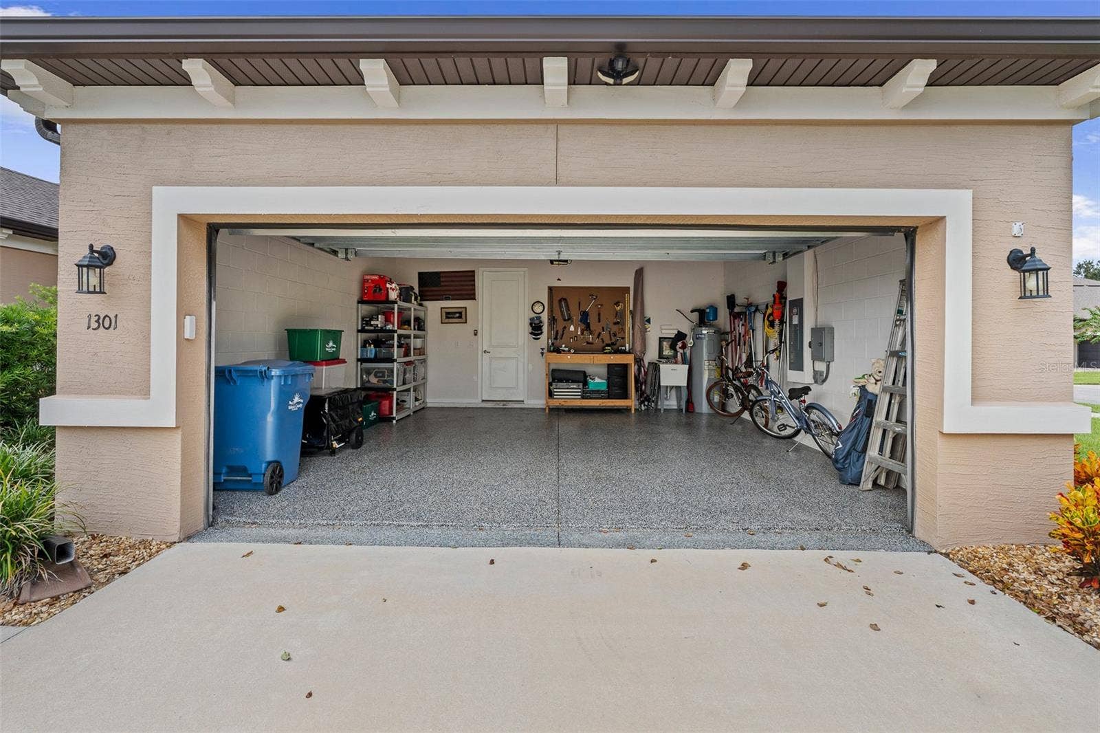 1301 BANGOR DRIVE, Ormond Beach, FL 32174 1301 BANGOR DRIVE, Ormond Beach, FL 32174