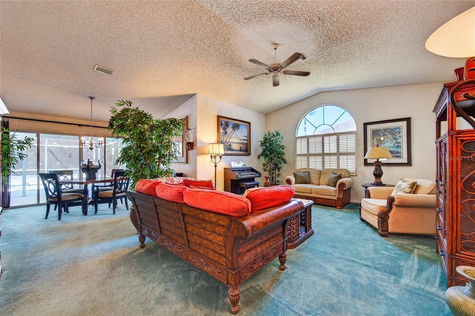 10 WEDGEWOOD LANE, Palm Coast, FL 32164