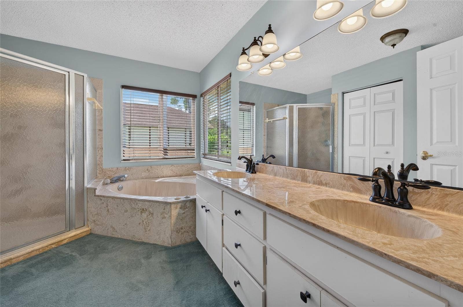 10 WEDGEWOOD LANE, Palm Coast, FL 32164