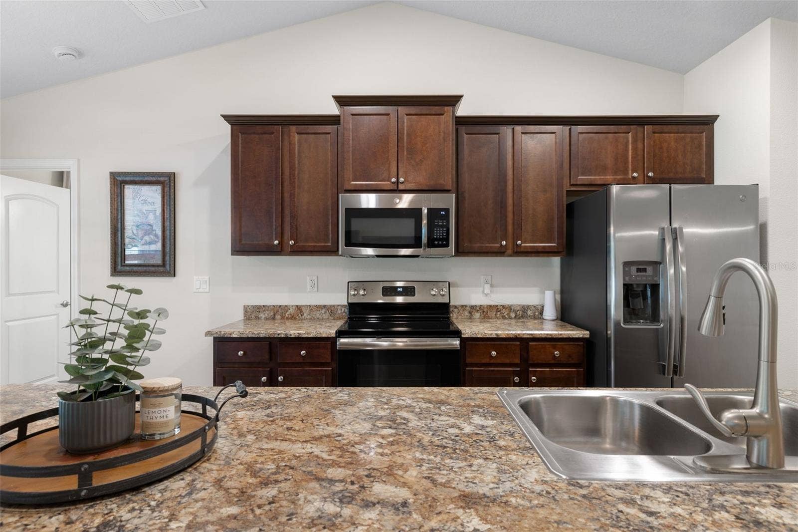 9 BARRISTER LANE, Palm Coast, FL 32137 9 BARRISTER LANE, Palm Coast, FL 32137