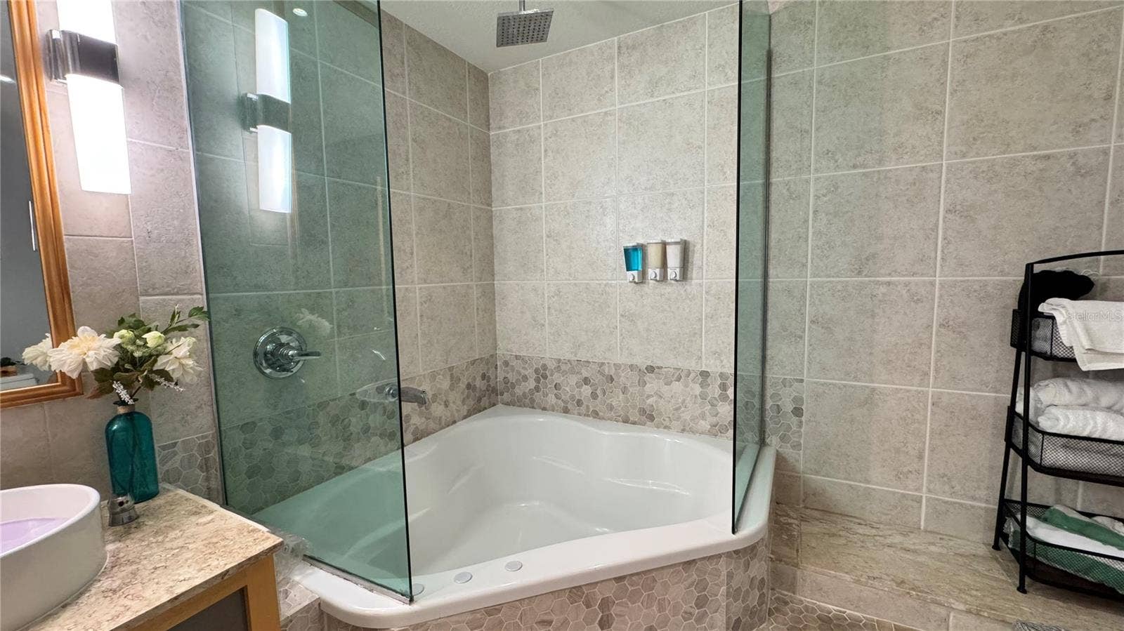 101 PALM HARBOR PARKWAY, #B223, Palm Coast, FL 32137 101 PALM HARBOR PARKWAY, #B223, Palm Coast, FL 32137