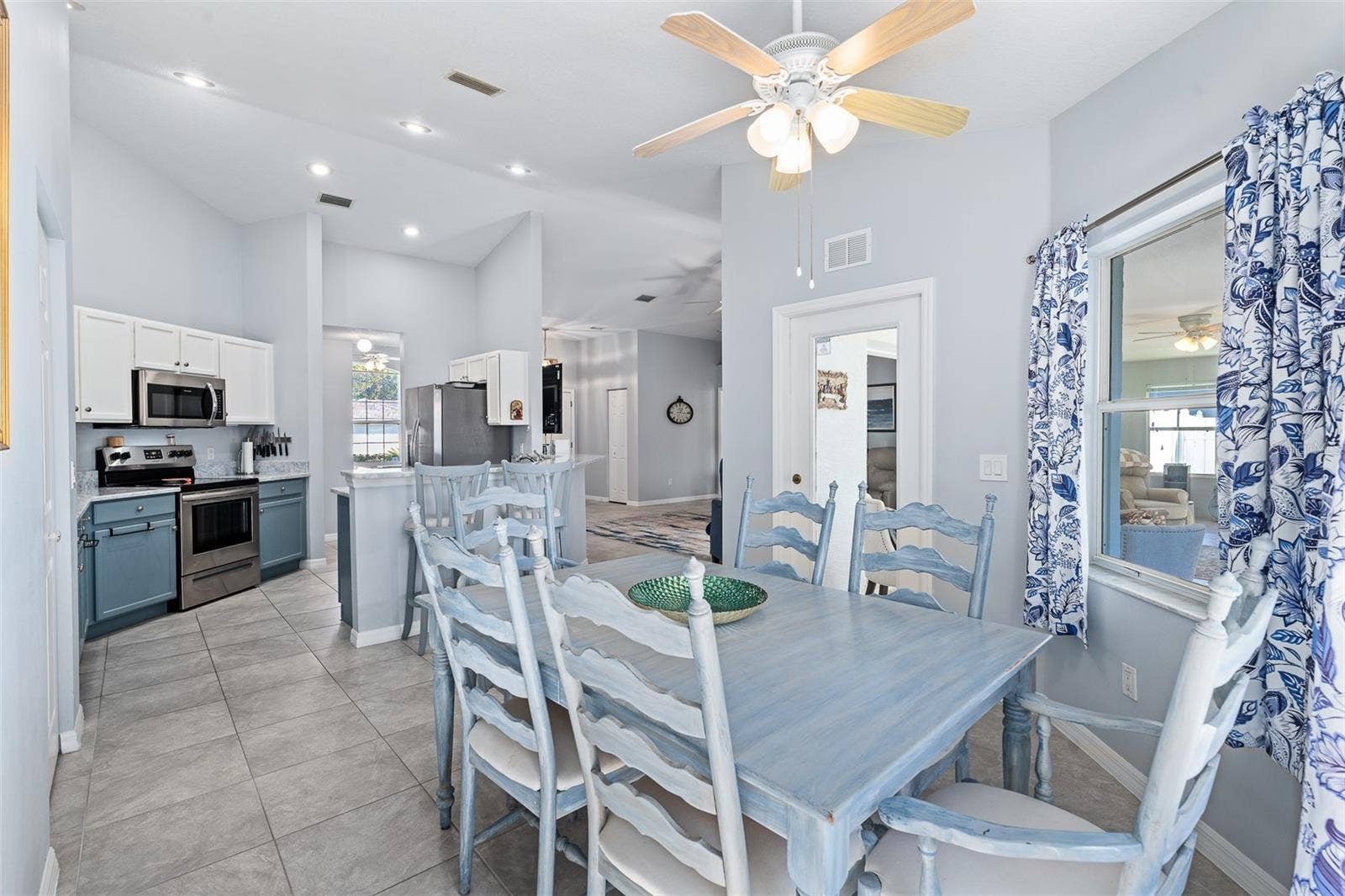 16 WHITE DOVE LANE, Palm Coast, FL 32164
