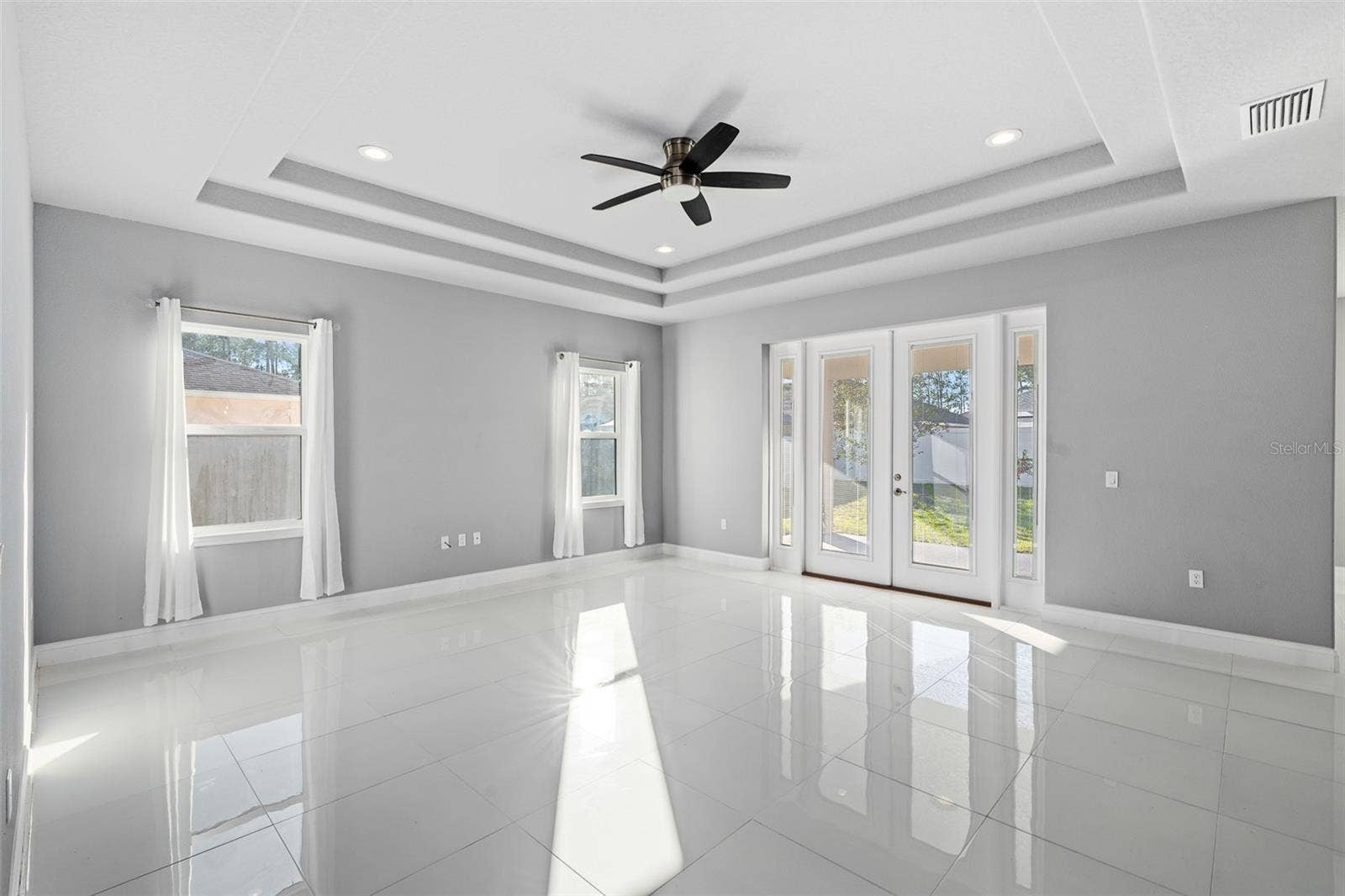 20 EVANSVILLE LANE, Palm Coast, FL 32164 20 EVANSVILLE LANE, Palm Coast, FL 32164