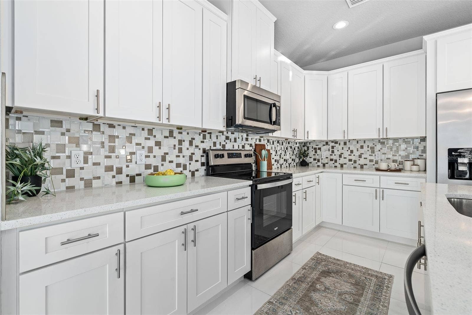 20 EVANSVILLE LANE, Palm Coast, FL 32164 20 EVANSVILLE LANE, Palm Coast, FL 32164