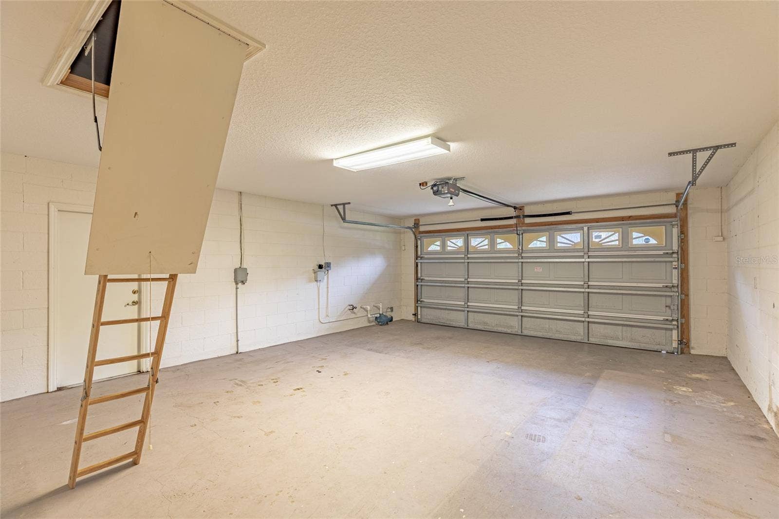 99 ERIC DRIVE, Palm Coast, FL 32164 99 ERIC DRIVE, Palm Coast, FL 32164