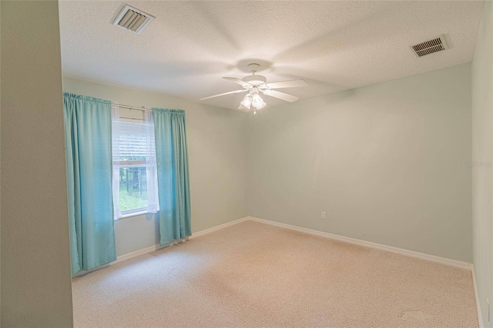 99 ERIC DRIVE, Palm Coast, FL 32164 99 ERIC DRIVE, Palm Coast, FL 32164