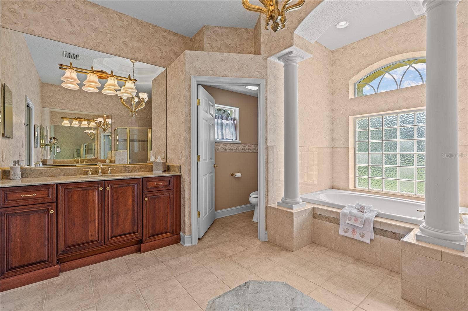 1025 W HAMPSTEAD LANE LANE, Ormond Beach, FL 32174 Primary Bathroom Additional View
