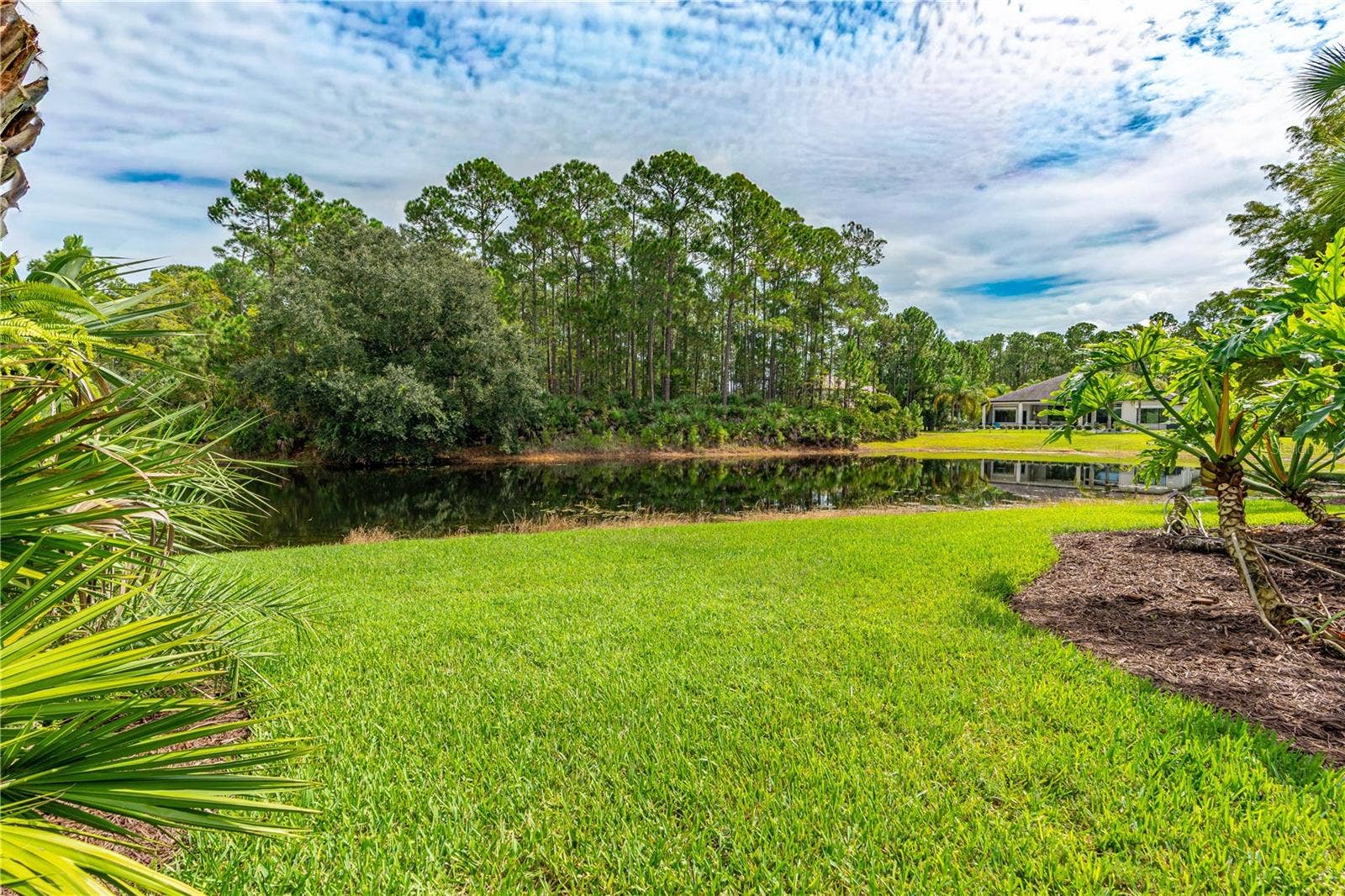 1025 W HAMPSTEAD LANE LANE, Ormond Beach, FL 32174 Lake View