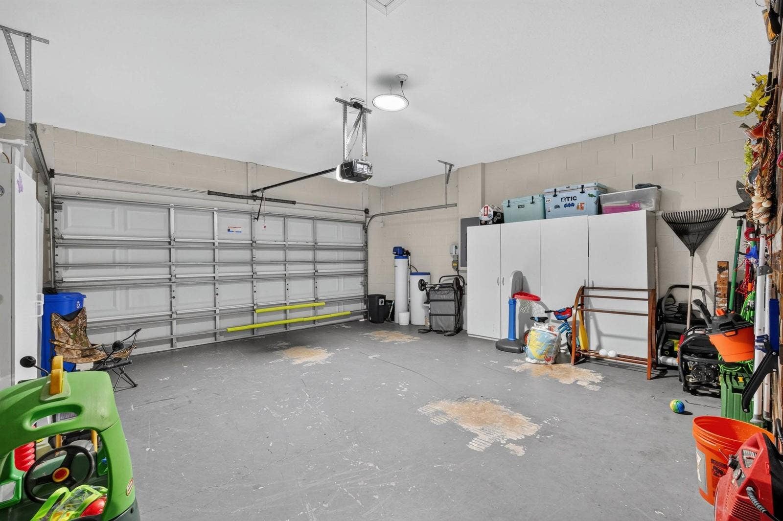 72 KARAS TRAIL, Palm Coast, FL 32164 garage has lots of storage capability