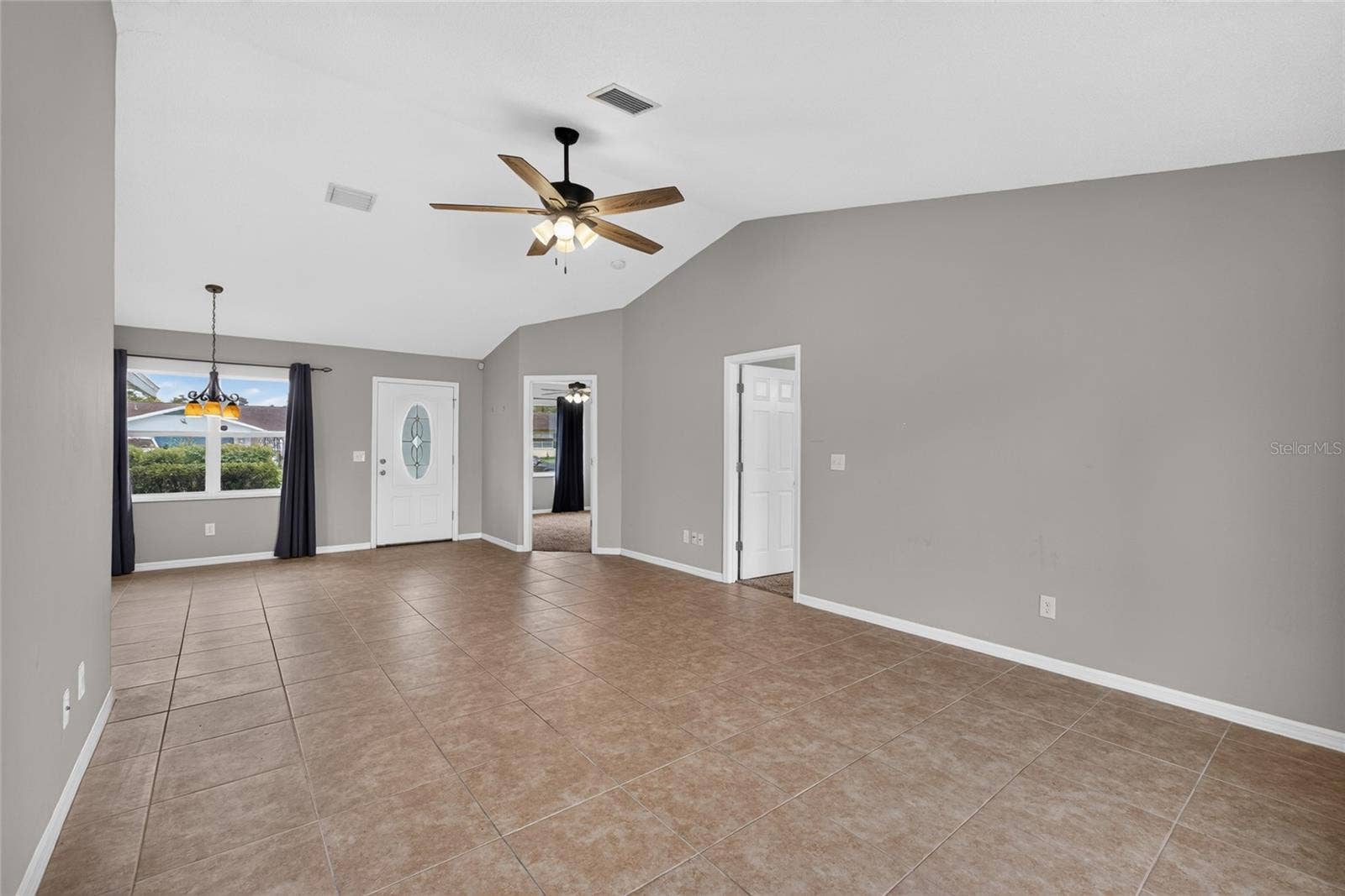 Living/Dining Area