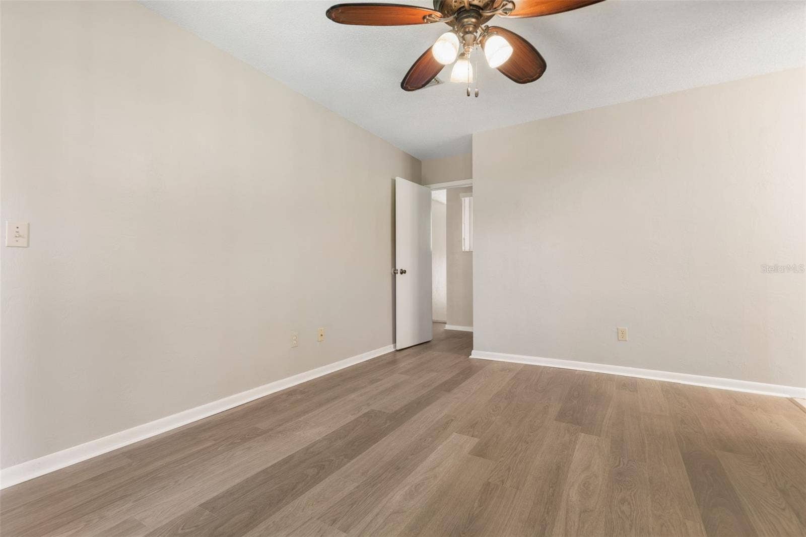 20 MID OAKS CIRCLE, Palm Coast, FL 32137 20 Mid Oaks - Primary Bedroom