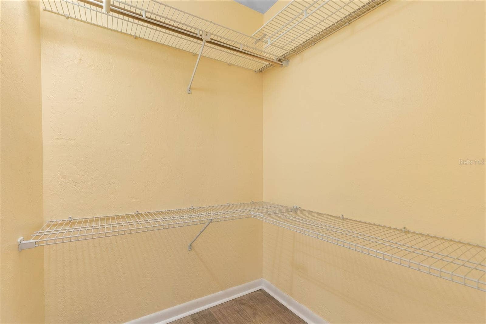 20 MID OAKS CIRCLE, Palm Coast, FL 32137 20 Mid Oaks Walk In Closet