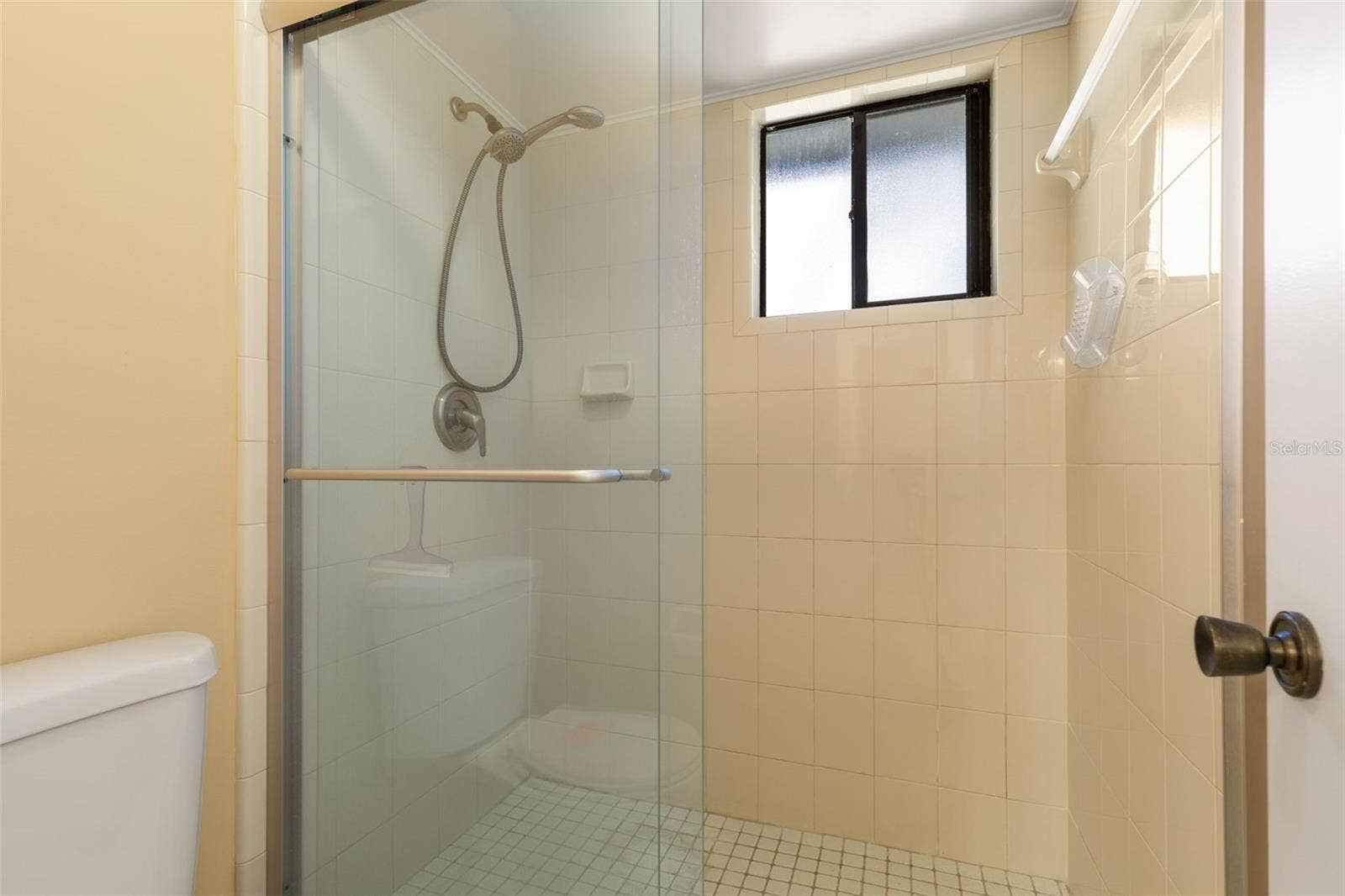 20 MID OAKS CIRCLE, Palm Coast, FL 32137 20 Mid Oaks Primary Bath