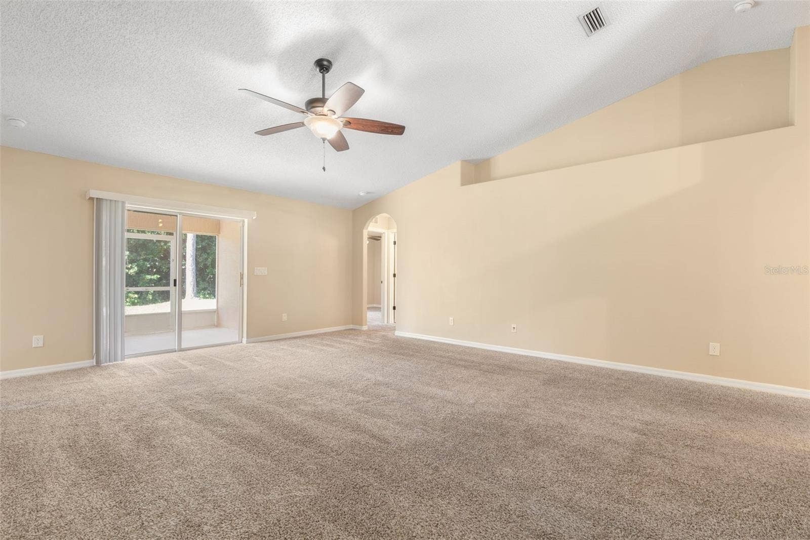 46 RICKENBACKER DRIVE, Palm Coast, FL 32164 46 RICKENBACKER DRIVE, Palm Coast, FL 32164