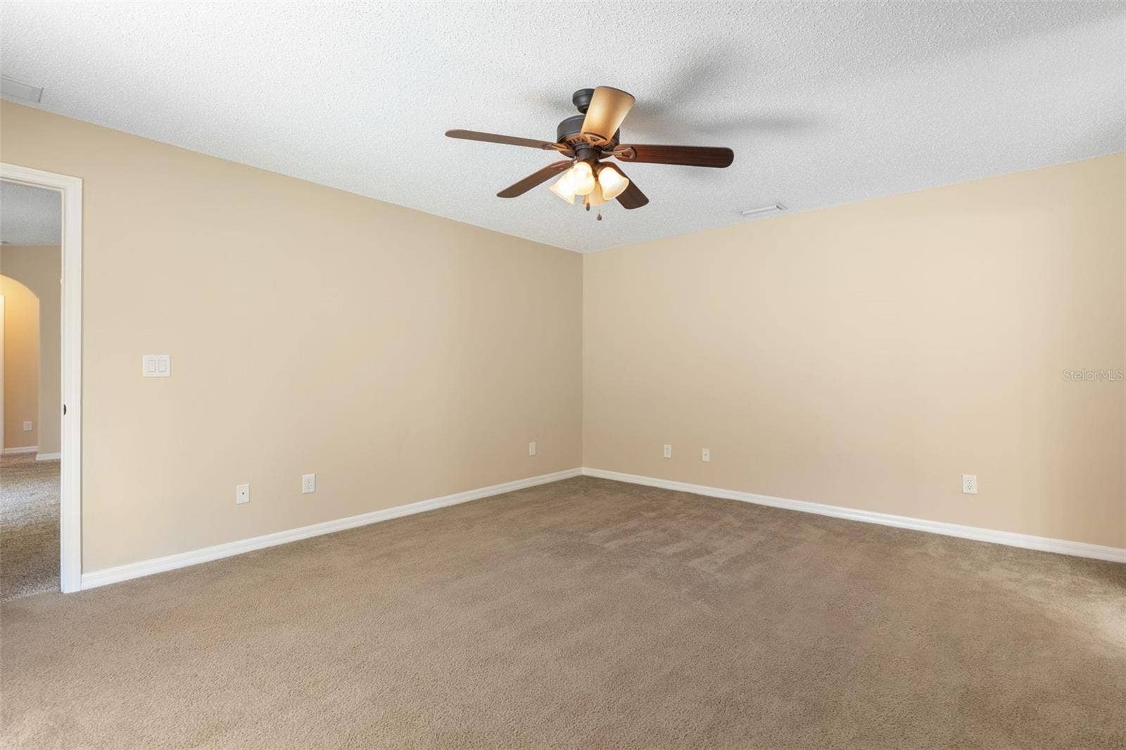46 RICKENBACKER DRIVE, Palm Coast, FL 32164 46 RICKENBACKER DRIVE, Palm Coast, FL 32164
