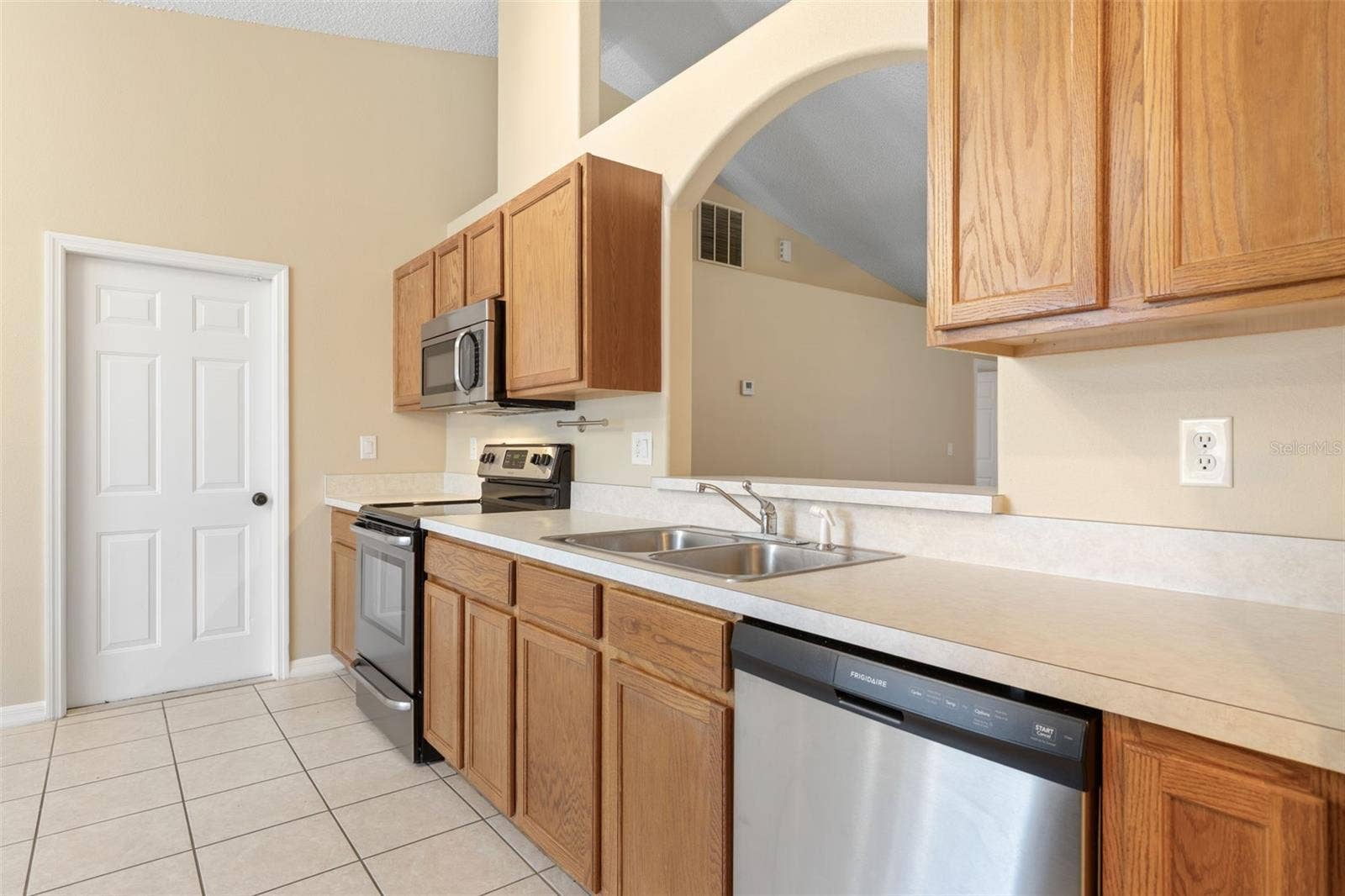 46 RICKENBACKER DRIVE, Palm Coast, FL 32164 46 RICKENBACKER DRIVE, Palm Coast, FL 32164