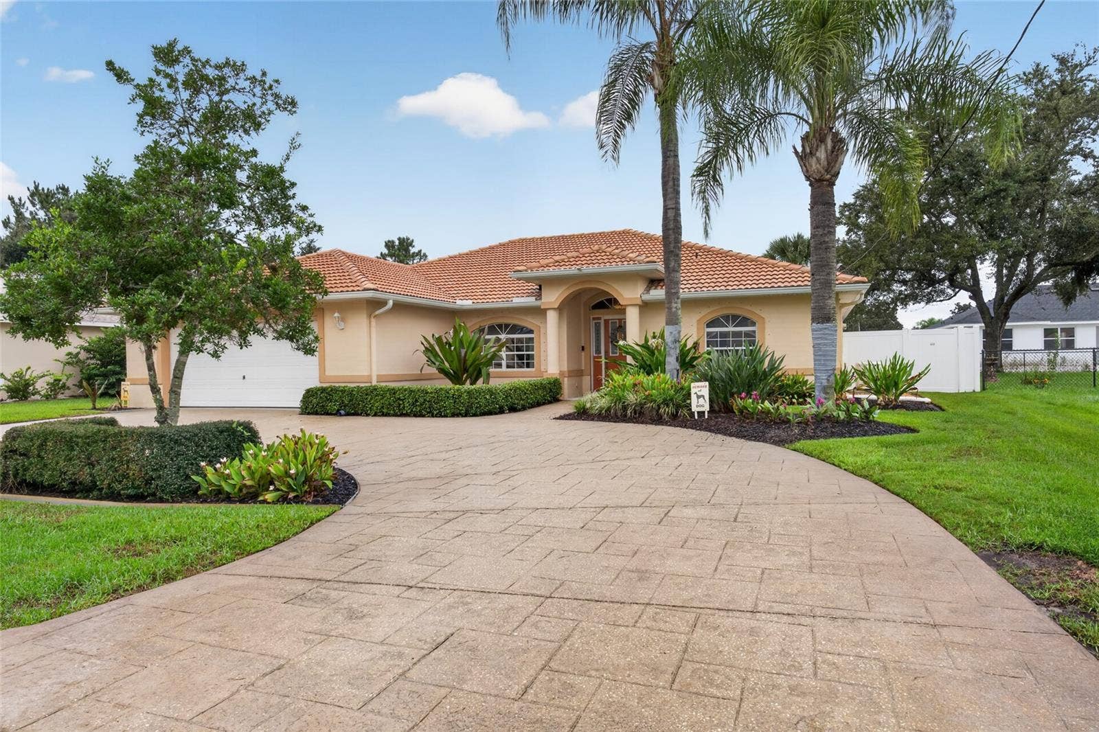 110 BURROUGHS DRIVE, Palm Coast, FL 32137 Circular Driveway