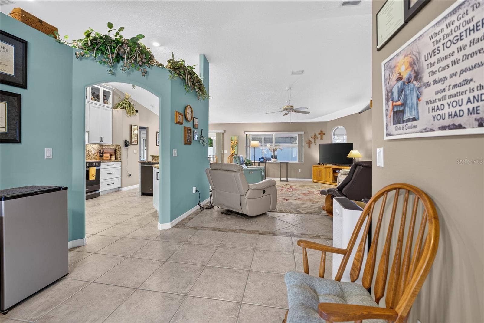 110 BURROUGHS DRIVE, Palm Coast, FL 32137 Large tile flooring