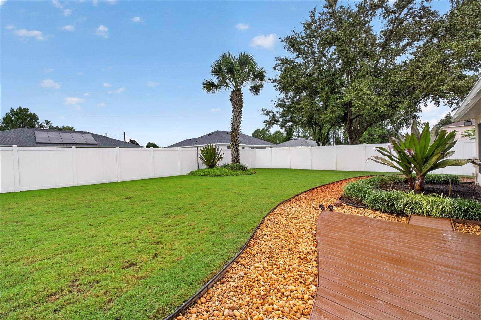 110 BURROUGHS DRIVE, Palm Coast, FL 32137 Yard