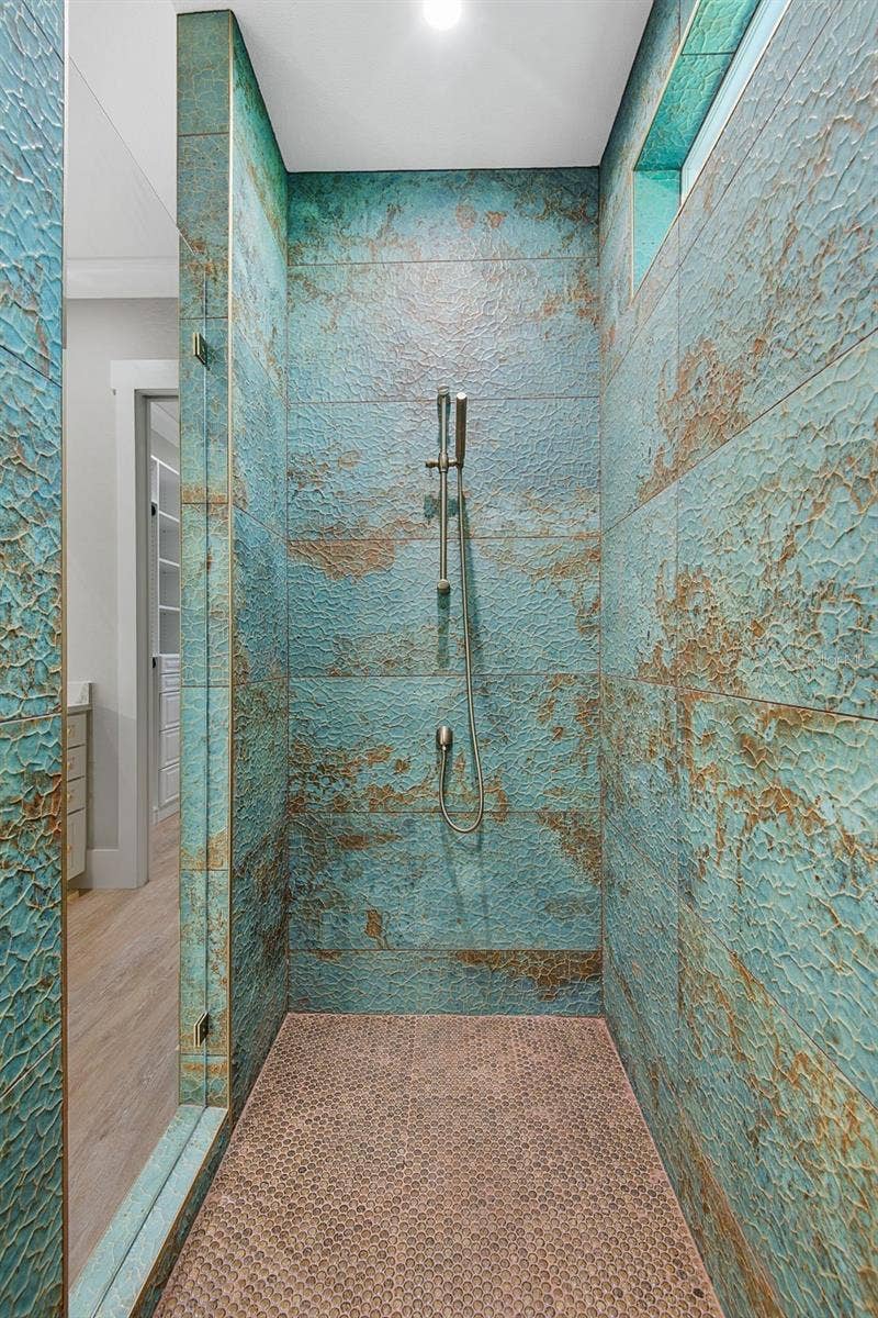 Primary double spa shower