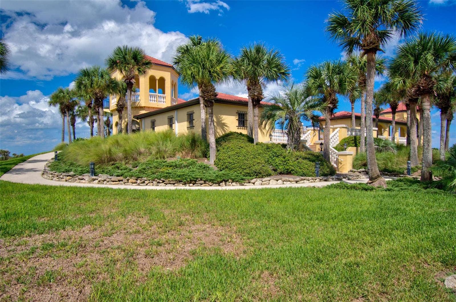 2 SAN PABLO COURT, Palm Coast, FL 32137 Pool, Tennis and Pickleball Court Amenities