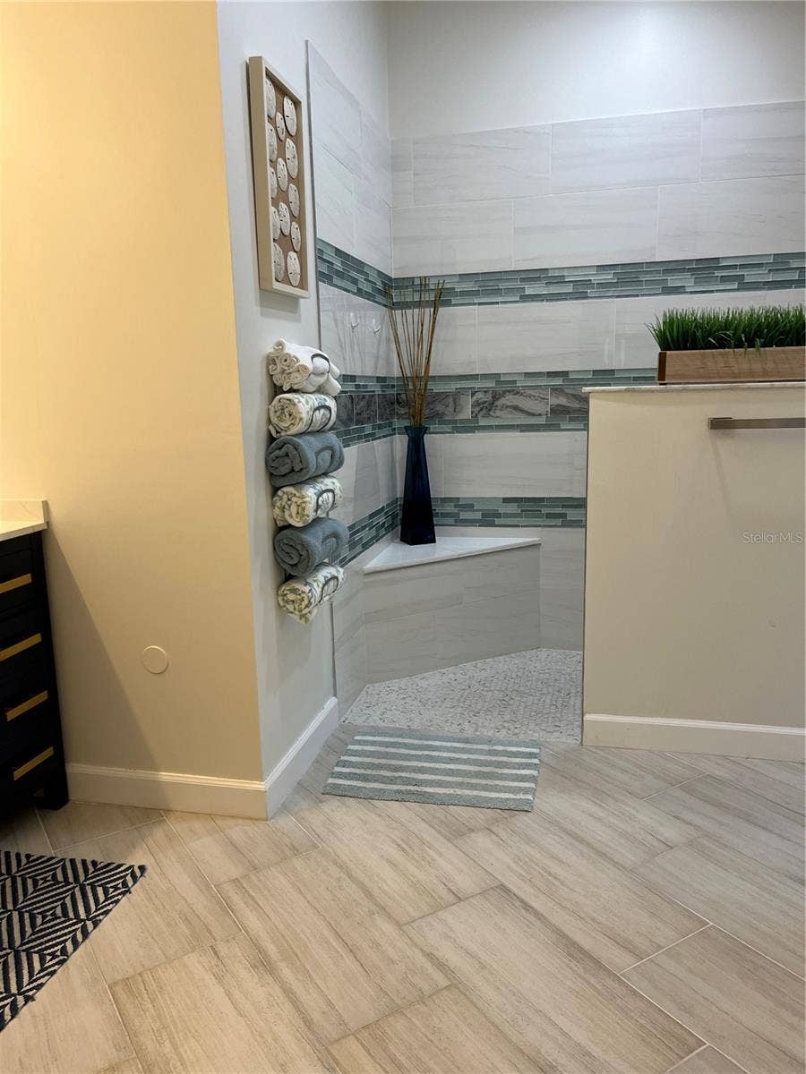 2 SAN PABLO COURT, Palm Coast, FL 32137 Gorgeous Decor with a Marble Seat