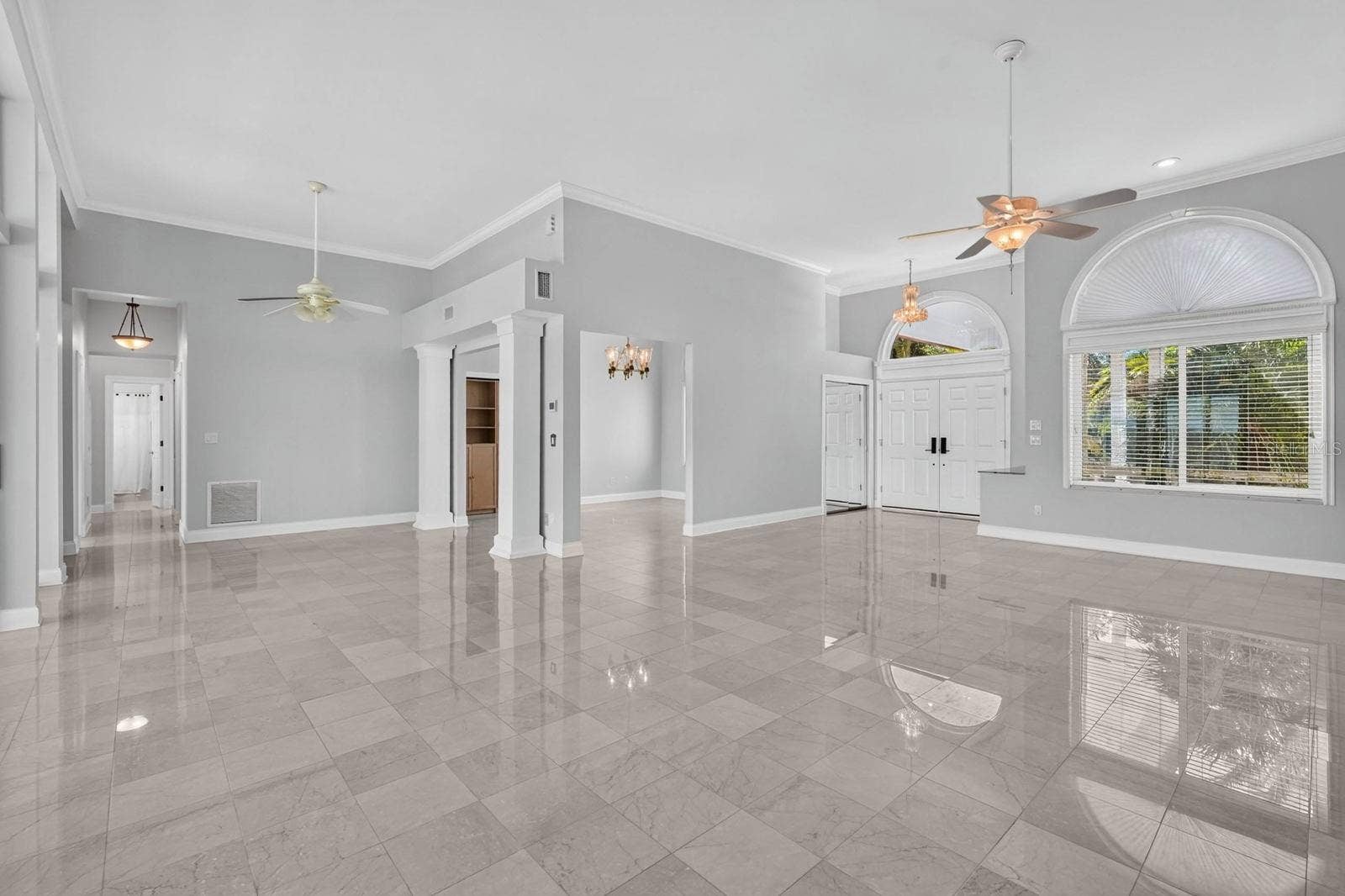 74 COVINGTON LANE, Palm Coast, FL 32137 Expansive Living and Entertaining Space